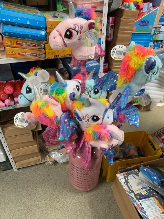 Eddy Toys Plüsch-Einhorn 18m+ bunt-Glitzer (Item 01517, Batch 2049957, A.I.&E.)