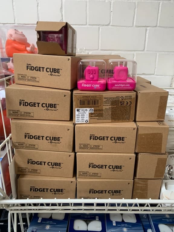 Zuru Fidget Cube by Antsy Labs – Pink (#8141)