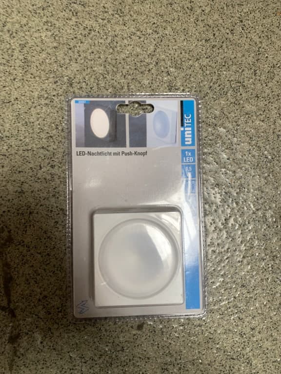 UNITEC LED-Lampe / Leuchtmittel mit fixer LED (EAN 4008153300875)